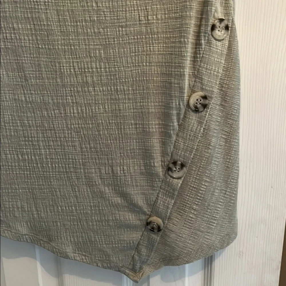 Gray Button-Detail Top - Picture 3 of 4